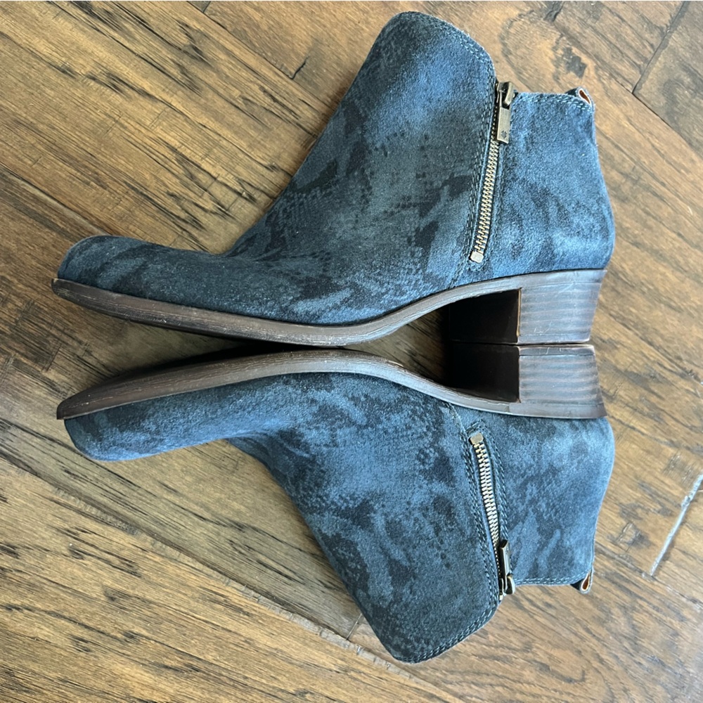 Lucky Brand Basel Snake Skin Ankle Booties Suede Leather Midnight Navy Blue 12 - Picture 2 of 6